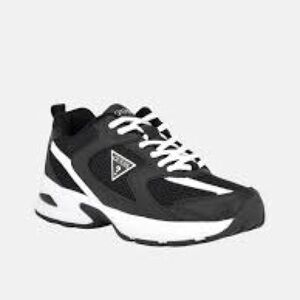 NWB Guess Loans Low-Top Logo Sneakers